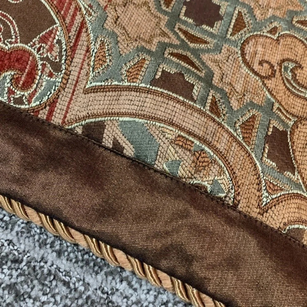 Pair of Shams Earth Tones‎